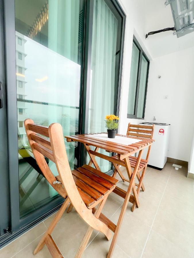 Aurora Vista Homestay Bangi At Vista Bangi With Wifi Netflix Gym Sauna Coway Swimming Pool-River View Kajang Exterior foto